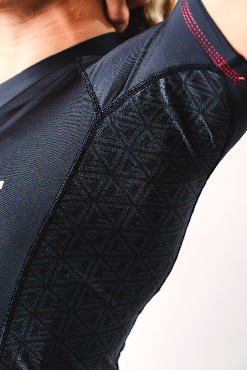 Rashguard Ranqueada GB Essentials Feminina- Preta