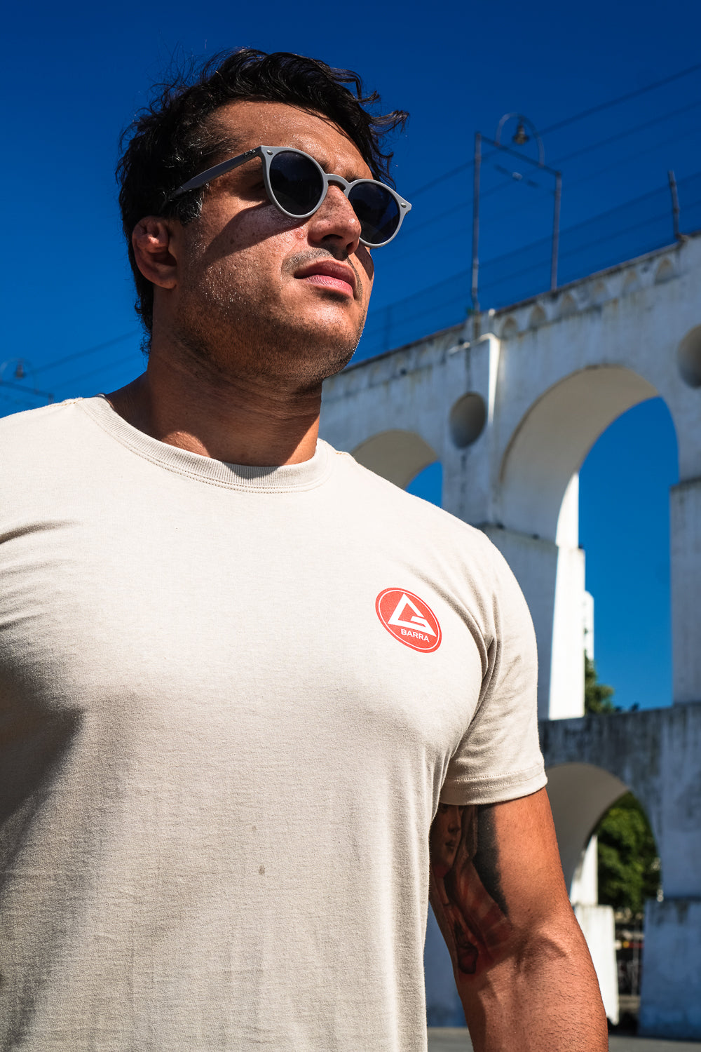 Camiseta Red Shield BJJ- Bege