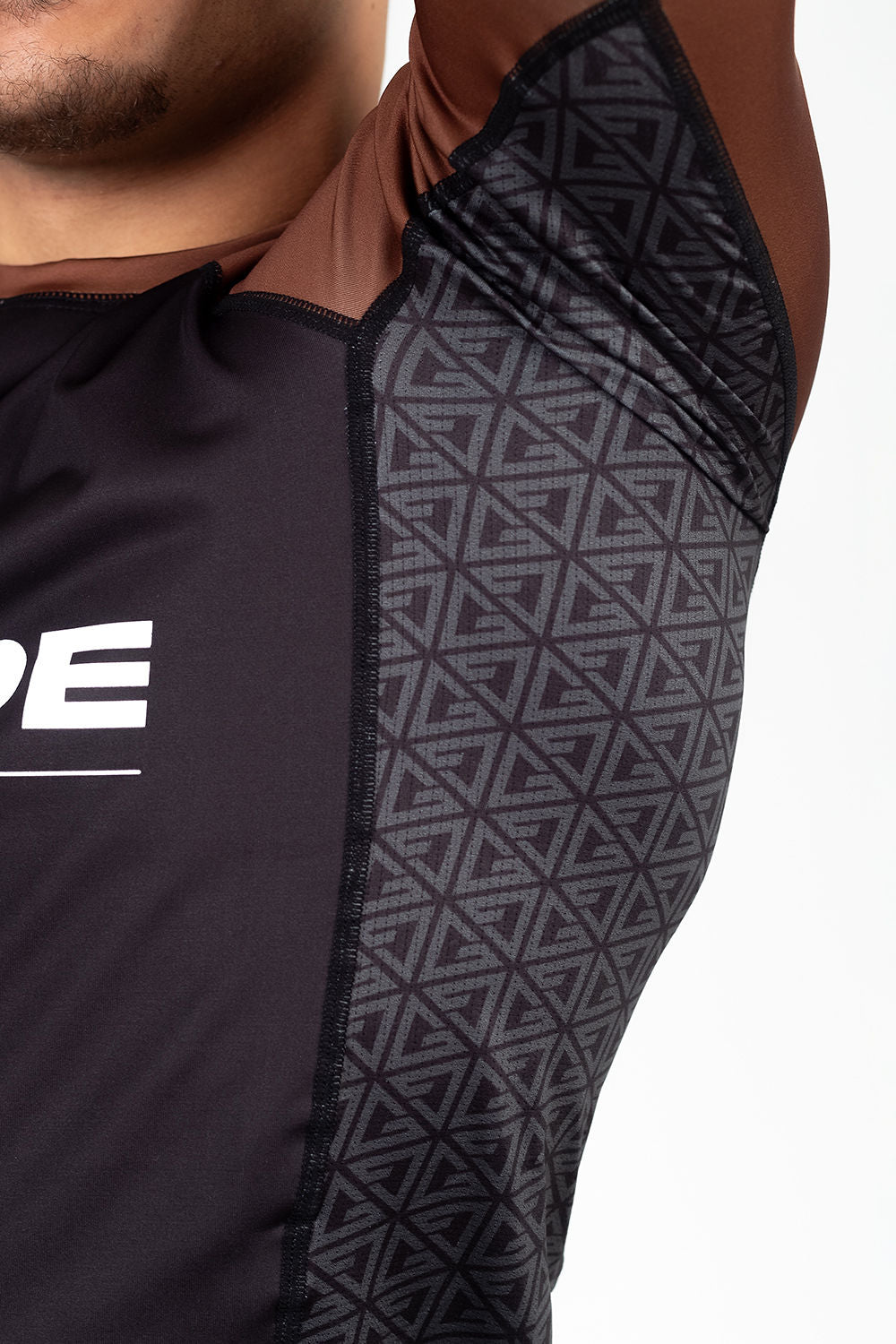 Rashguard Ranqueada GB Essentials- Marrom